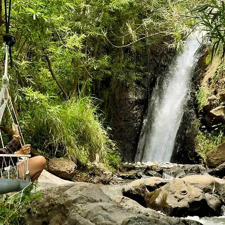 Gasthuis Waterfall Cave Pools Sauna Wild Banana Farm Ponta do Sol (Madeira)