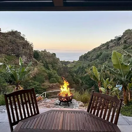 Waterfall Cave Pools Sauna Wild Banana Farm 3*